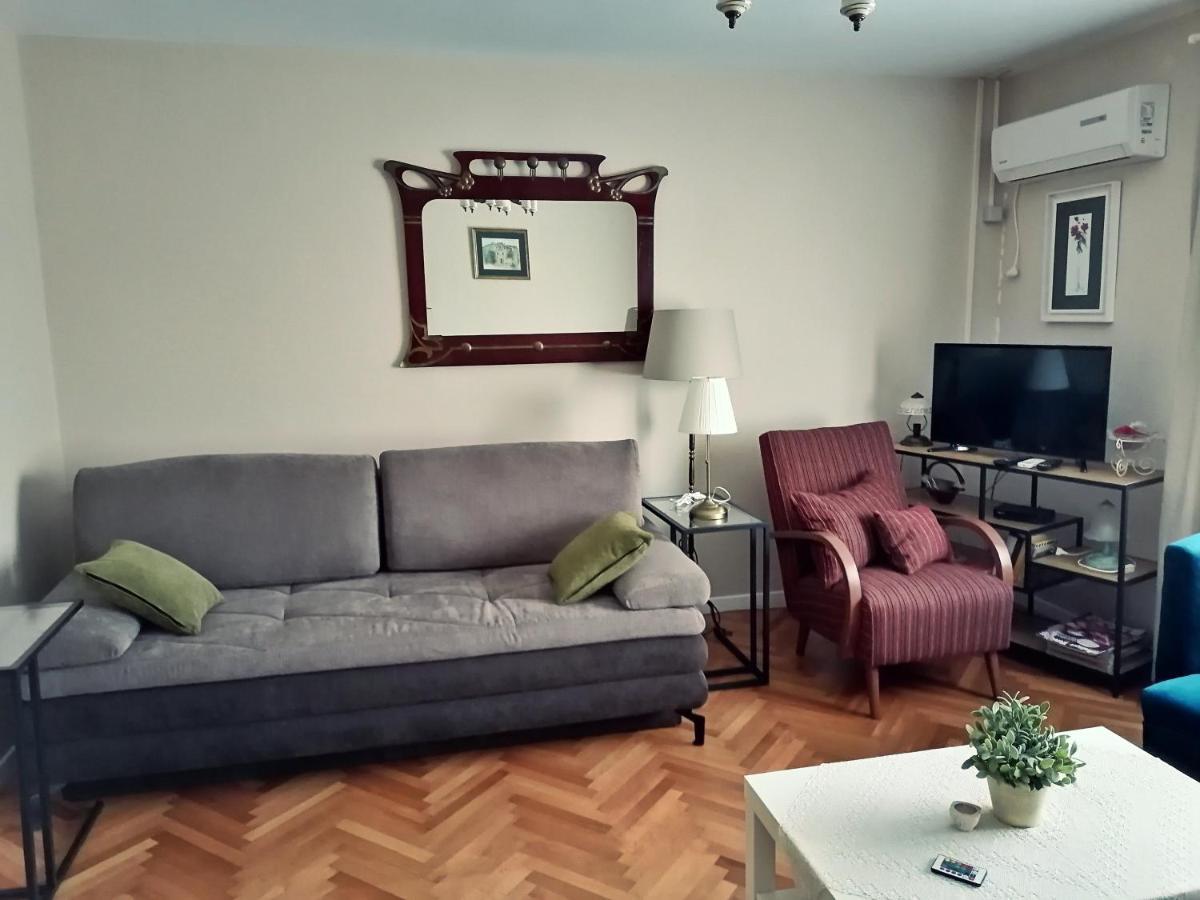 Holiday Home Modric โอโทชาส ภายนอก รูปภาพ