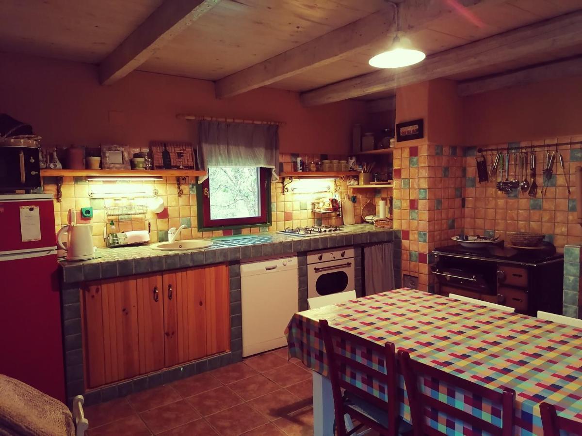 Holiday Home Modric โอโทชาส ภายนอก รูปภาพ