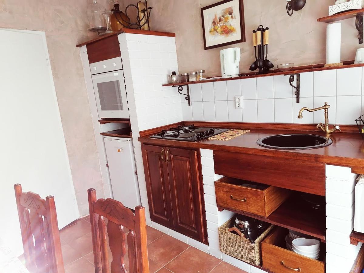 Holiday Home Modric โอโทชาส ภายนอก รูปภาพ